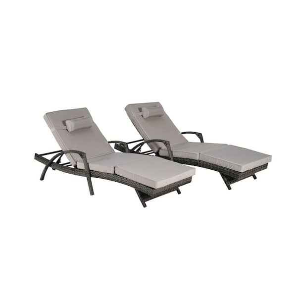 2 Pieces Outdoor Adjustable Wicker Reclining Lounge Chair Lawn Sunbathing Chairs with Light Gray Cushions