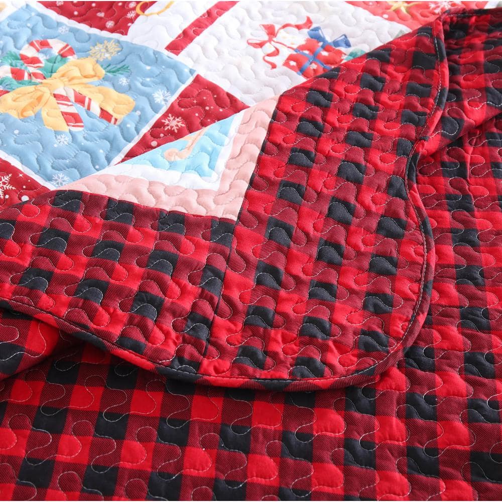 King Size Christmas Red Reversible Polyester Quilt Set