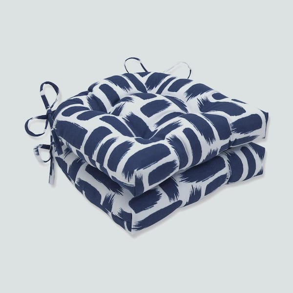 Pillow Perfect 17.5 x 17 Outdoor Dining Chair Cushion in Blue/White (Set of 2)