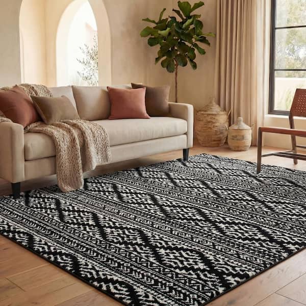 Tulum Black/Ivory 8 ft. x 10 ft. Striped Tribal Geometric Area Rug