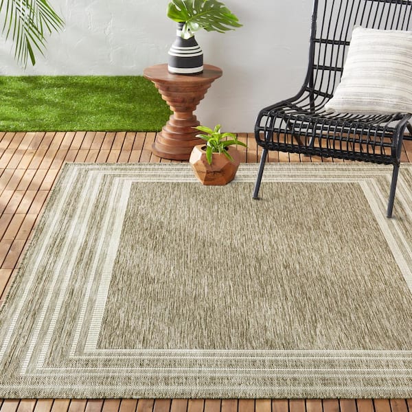 Patio Country Layla Taupe/Ivory 5 ft. x 7 ft. Modern Border Indoor/Outdoor Area Rug