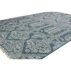 Babylon Azure 4 ft. x 6 ft. (3 ft. 6 in. x 5 ft. 6 in.) Geometric Transitional Accent Rug