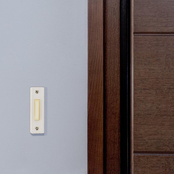 Hardwired Chime Kit with 16-Volt/30VA Transformer and Surface-Mount White Button