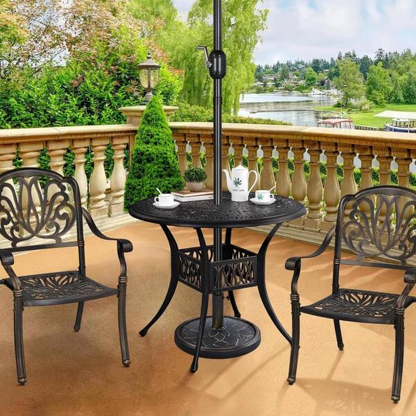 iron patio umbrella Giantex 43 lbs Market Base, 21.5" Heavy Duty Outdoor Stand Transform your backyard Patio Umbrella Stand - White