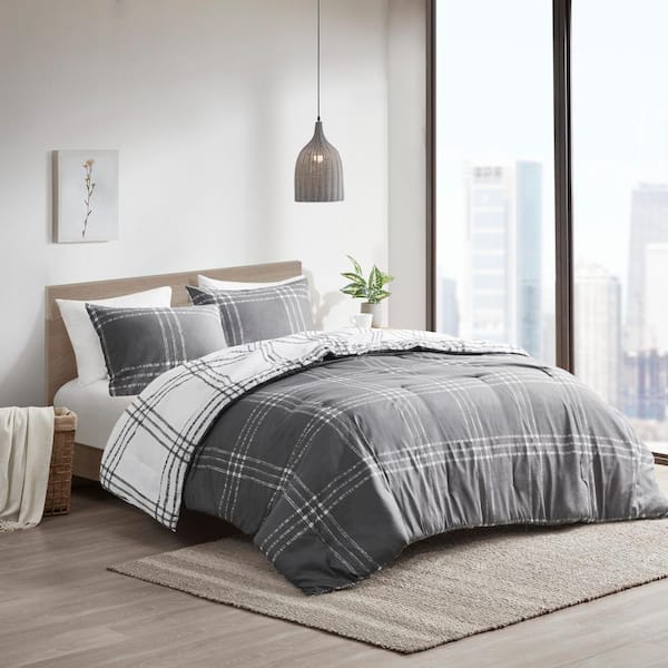Intelligent Design Nathan 3-Piece White/Gray Polyester King/Cal King Comforter Set