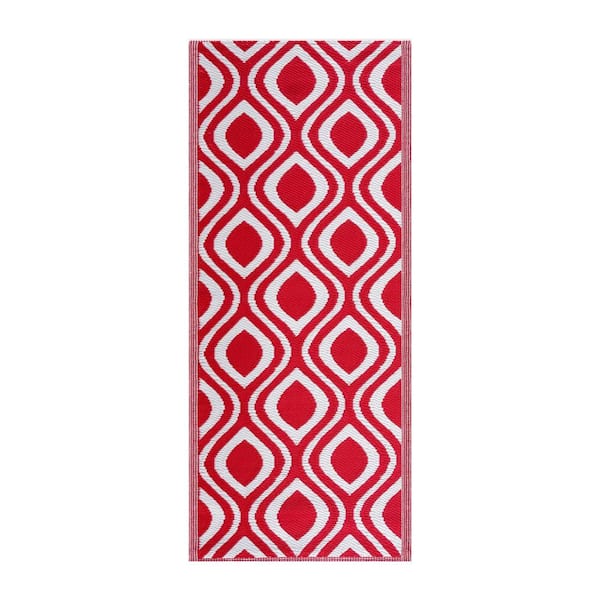 Venice Red White 2 ft. 3 in. x 6 ft. Reversible Recycled Plastic Indoor/Outdoor Area Rug