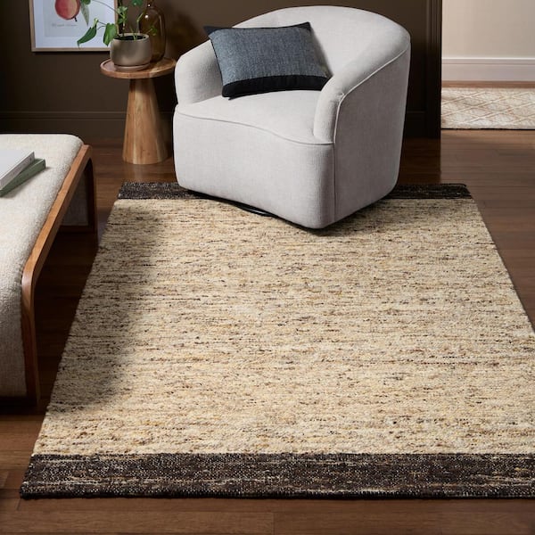 Montana Border Beige/Dark Brown 8 ft. x 10 ft. Handcrafted 100% Wool Area Rug