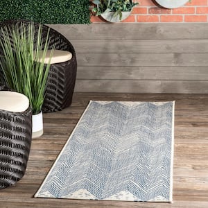 Wavy Chevron Blue 2 ft. x 12 ft. Indoor/Outdoor Runner Patio Rug