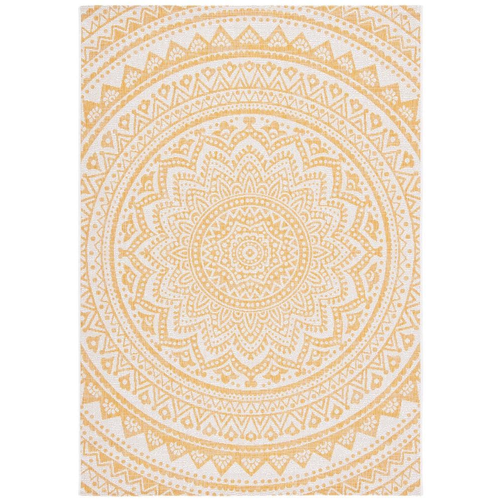 Courtyard Light Beige/Light Brown 9 ft. x 9 ft. Round Medallion Indoor/Outdoor Area Rug