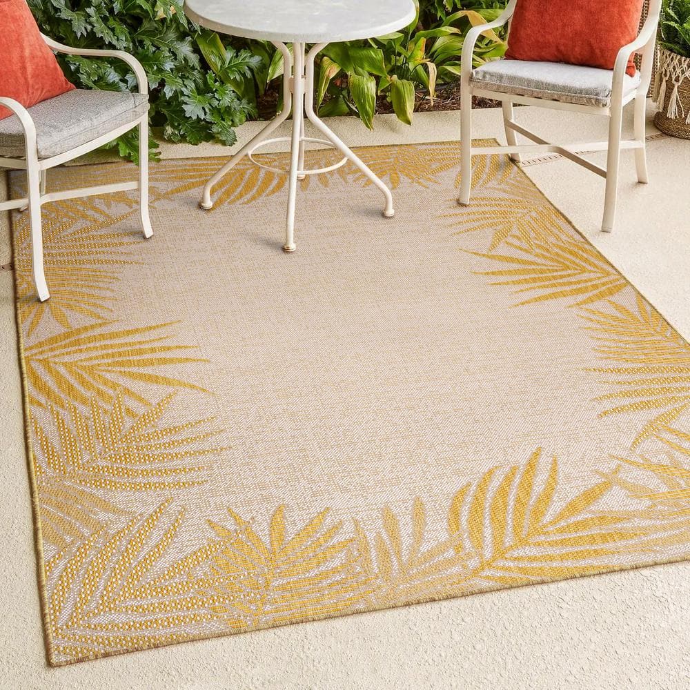 Isla Yellow and Cream Synthetic 4' x 6' Reversible Area Rug