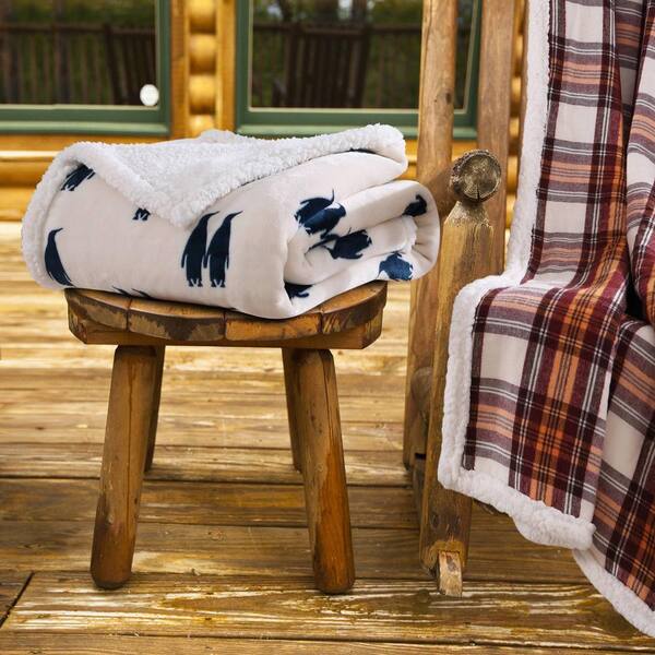 Eddie Bauer Ultra Plush Emperor Penguin Navy Sherpa Reverse Throw