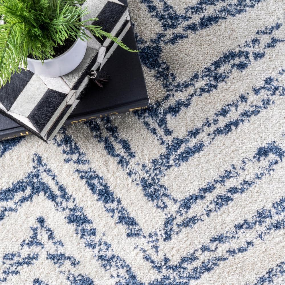 Rosanne Blue Geometric 52" Synthetic Easy-Care Area Rug