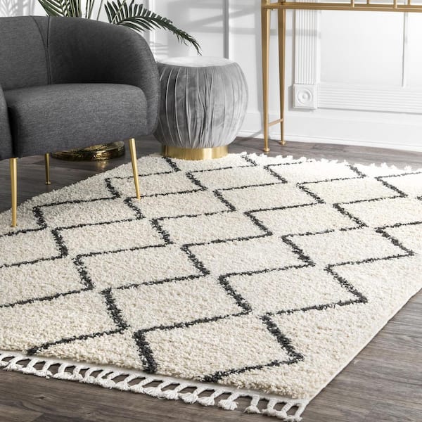 Michelle Diamond Trellis Tassel Off-White Doormat 3 ft. x 5 ft. Area Rug