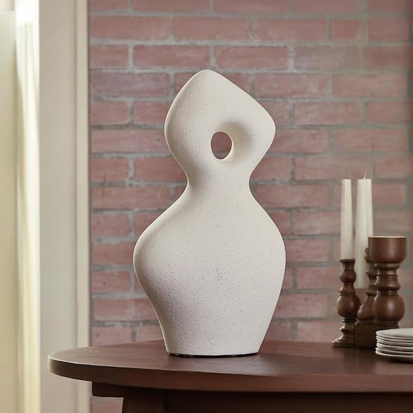 Arthrow White 8.13 in. x 14.75 in. Novelty Ceramic Sculpture