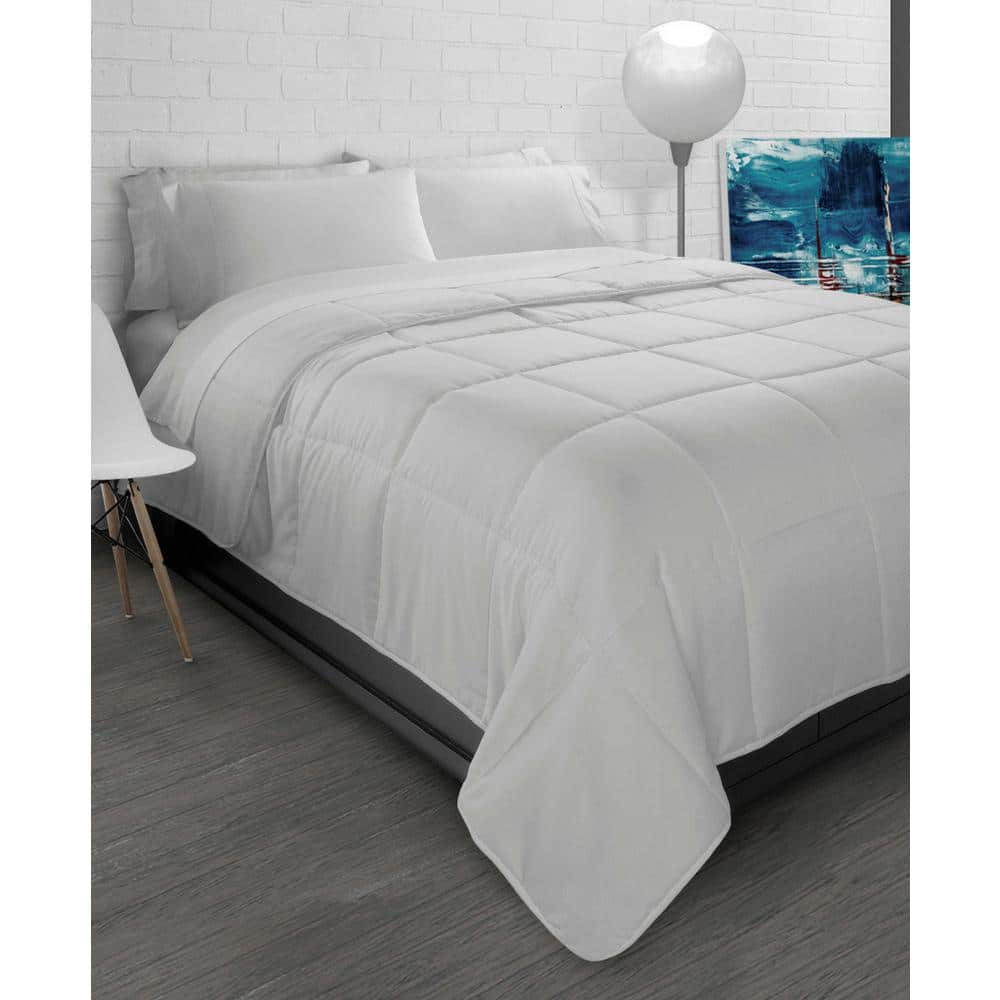 Twin White Microfiber Down-Alternative Comforter