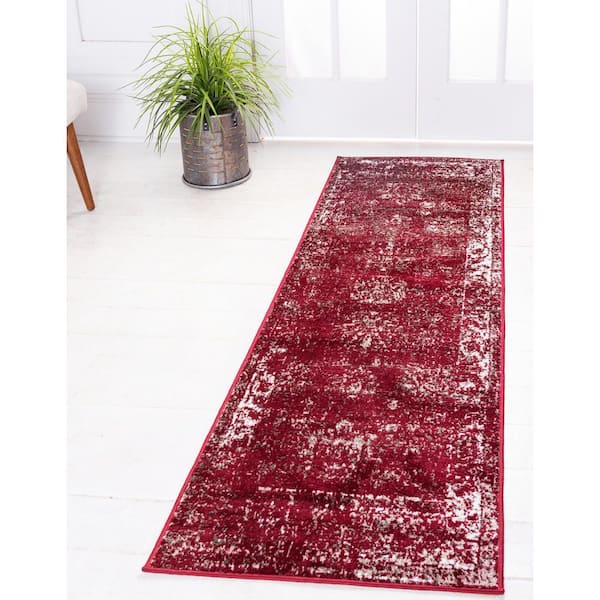 Sofia Casino Burgundy 2' 0 x 13' 0 Runner Rug
