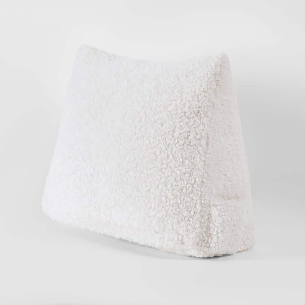 Spokane Wedge Pillow 20X23