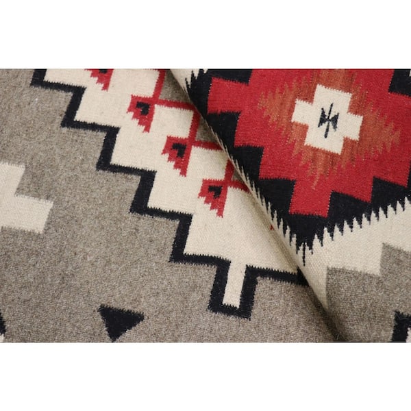 Tuscany Grey/Black 4 ft. x 6 ft. Geomatric Area Rug