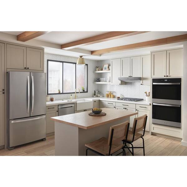 Fingerprint-Resistant Black Stainless Steel Appliances