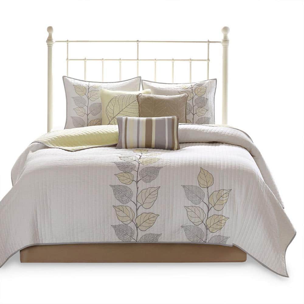 Yellow Reversible Embroidered Microfiber Full Quilt Set