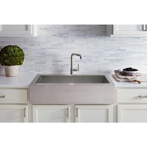 https://images.thdstatic.com/productImages/ddd14c26-810f-45ad-a69e-c06487d30c82/svn/stainless-steel-kohler-farmhouse-kitchen-sinks-k-3942-1-na-76_600.jpg