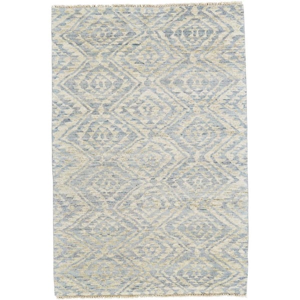 HomeRoots 6 x 9 Gray, Ivory Abstract Area Rug