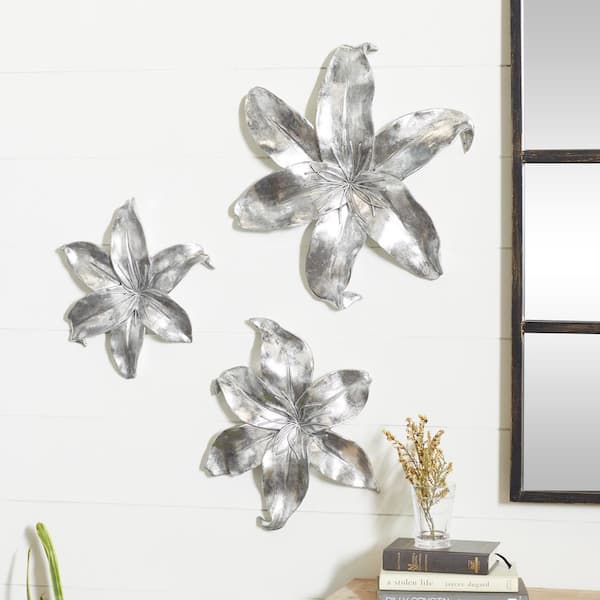 Litton Lane Polystone Silver 3D Floral Wall Decor (Set of 3)