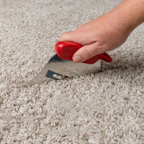 Cushion Back Carpet Cutter with 15 Heavy Duty Slotted Blades