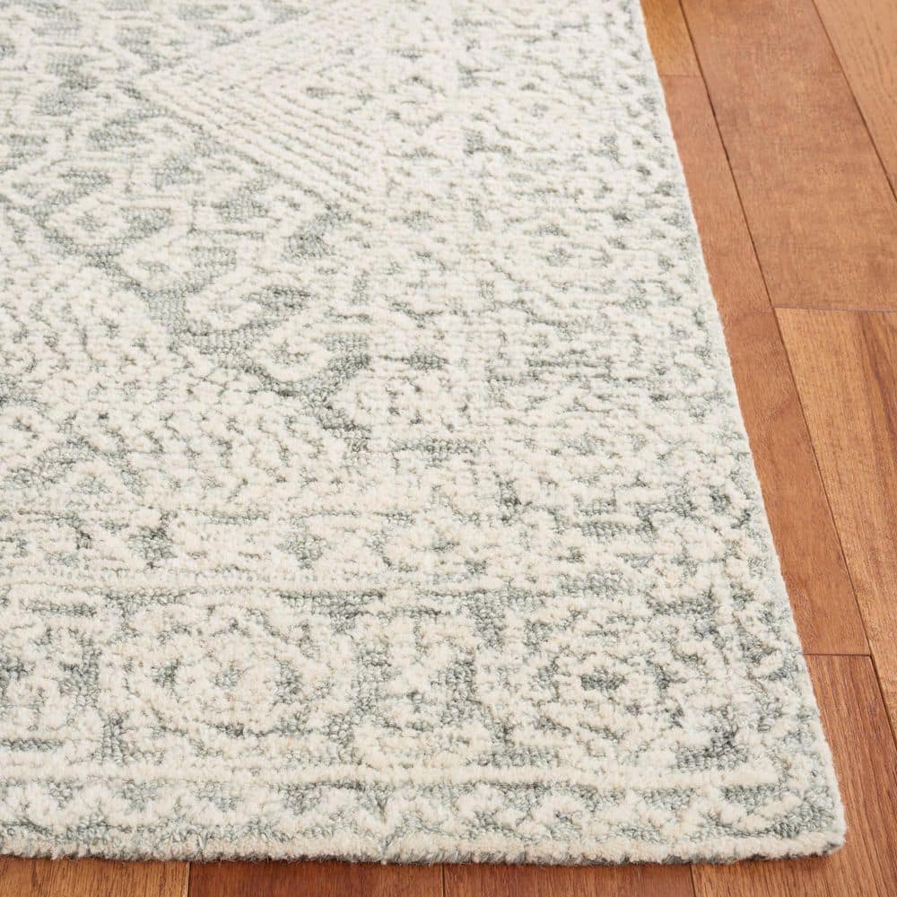 Ivory and Sage Geometric Wool Handmade Area Rug 5' x 8'