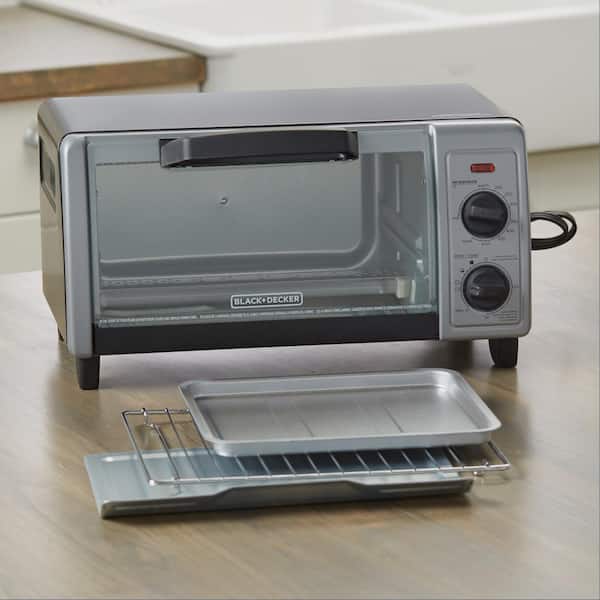 https://images.thdstatic.com/productImages/de014ce6-4a12-45aa-a513-50bd65618624/svn/stainless-steel-black-black-decker-toaster-ovens-to1705sb-66_600.jpg