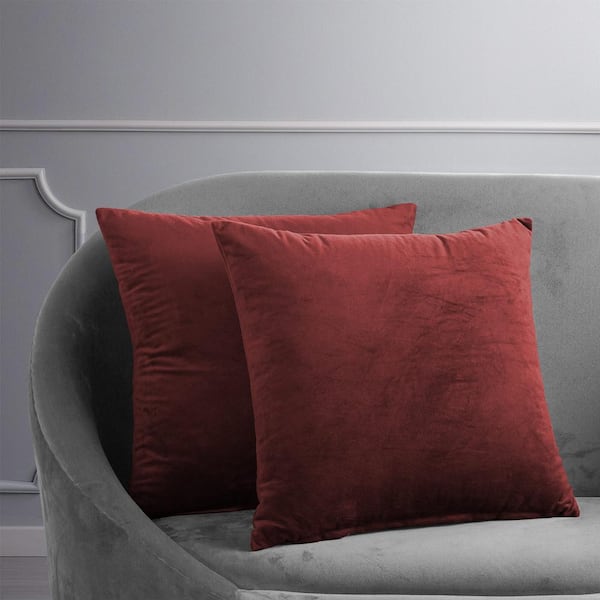 Exclusive Fabrics & Furnishings Signature Burgundy Red Velvet Cushion Cover - 18 in. W x 18 in. L (Pair)