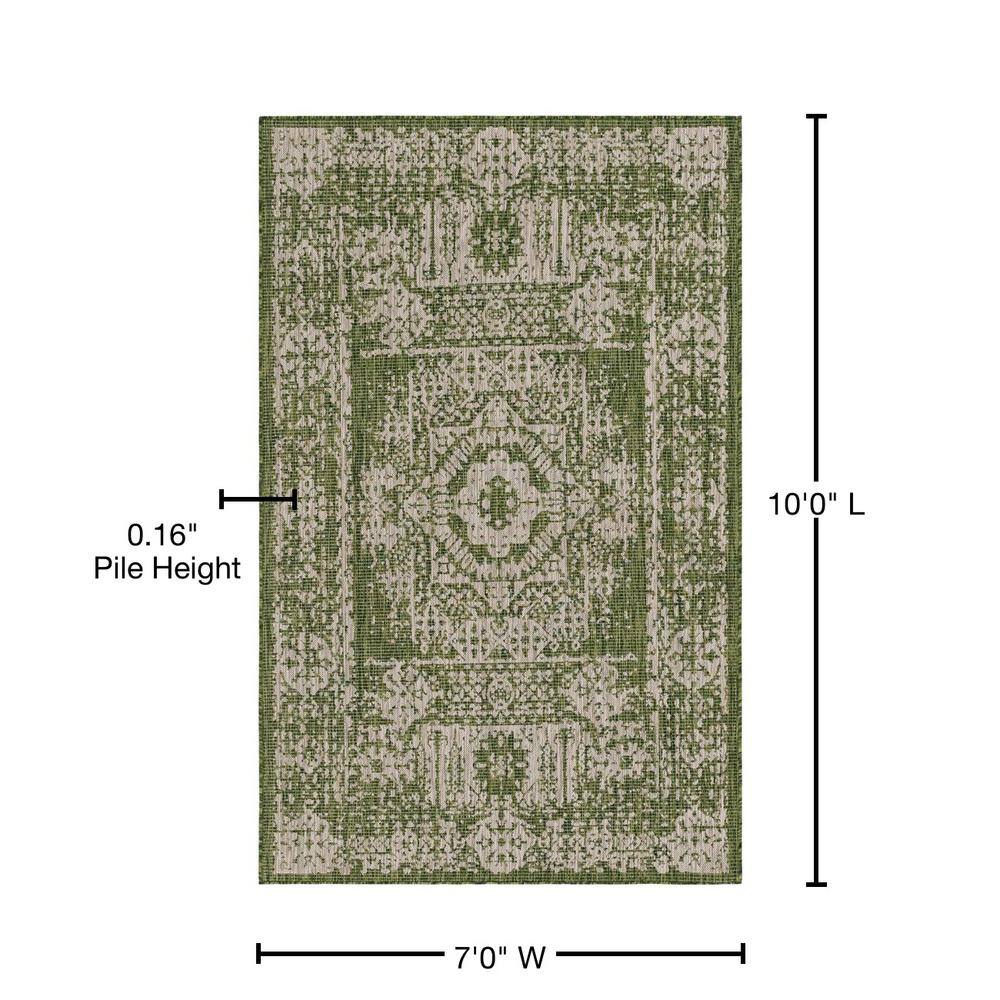 Green and Gray Synthetic 7' x 10' Outdoor Traditional Rectangular Rug