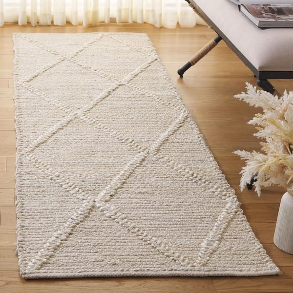 Martha Stewart Natural 2 ft. x 8 ft. Oversized Diamond High-Low Runner Rug