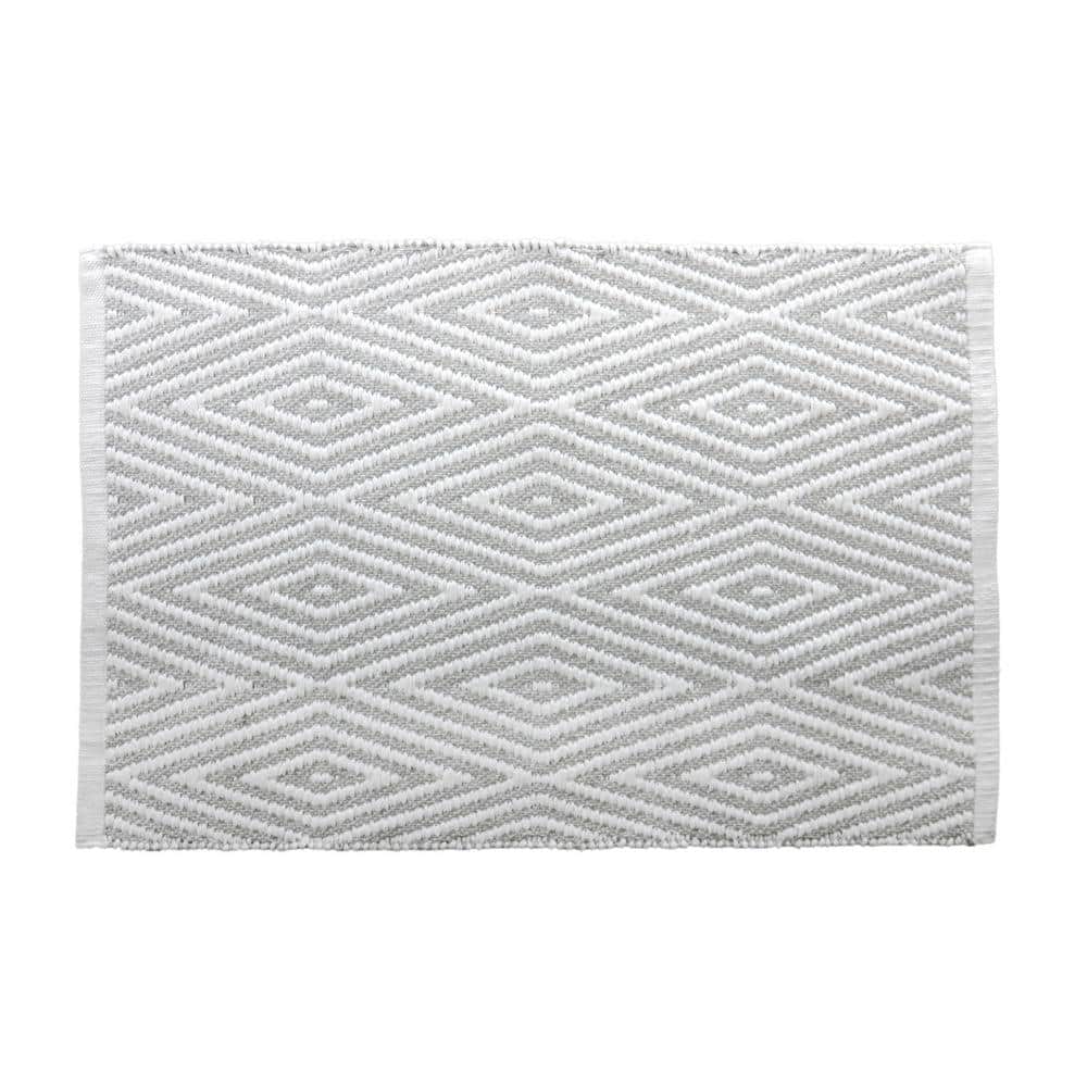 m MODA at home enterprises ltd. Oxford Bath Mat 20 in. x 32 in. Cotton Gray/White 455482 The