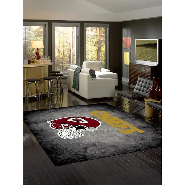 KANSAS CITY CHIEFS 6 ft. X 8 ft. DISTRESSED RUG