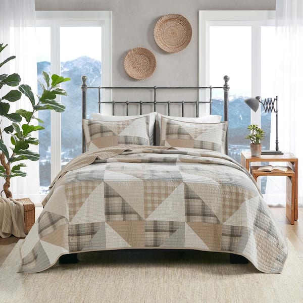 Olsen 3-Piece Tan Cotton Full/Queen 3-Piece Oversized Quilt Set