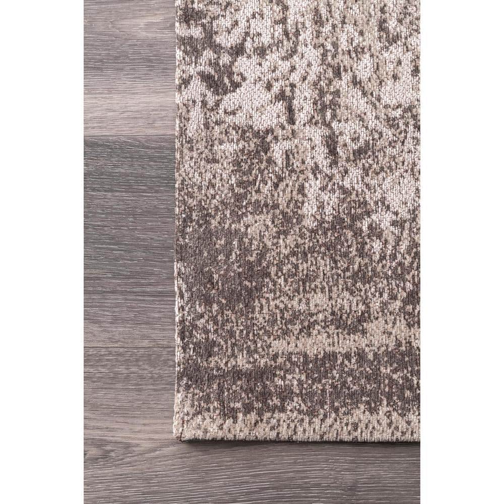 Shawanna Gray Vintage Wool and Synthetic Accent Rug