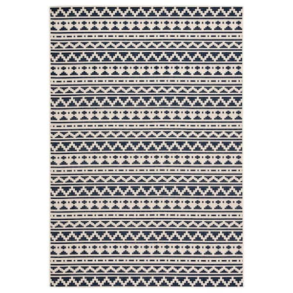 Jaipur Living Catamaran Tribal 4 ft. x 5 ft. 7 in. Blue Area Rug