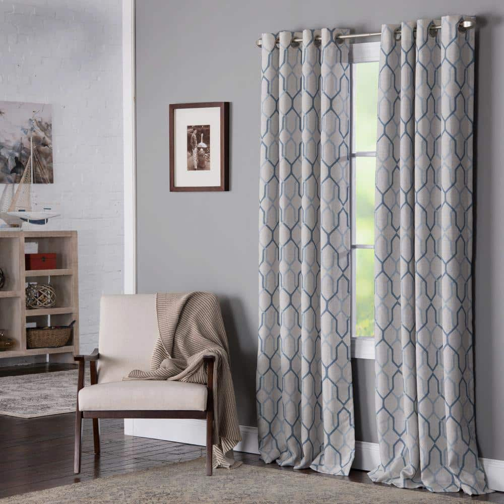 https://images.thdstatic.com/productImages/de3da7d2-567a-4059-8f26-2d1d73d4c093/svn/off-white-natco-room-darkening-curtains-mc00x75555584-64_1000.jpg