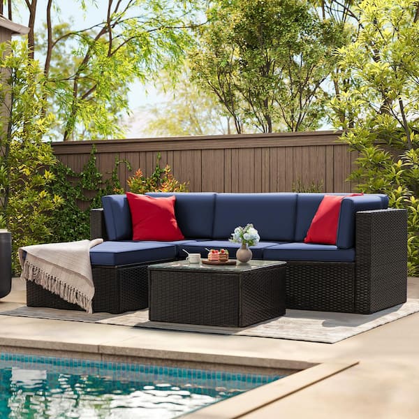 Foredawn 5-Piece Wicker Outdoor Small Patio Conversation Set with Blue Cushions, Red Pillows