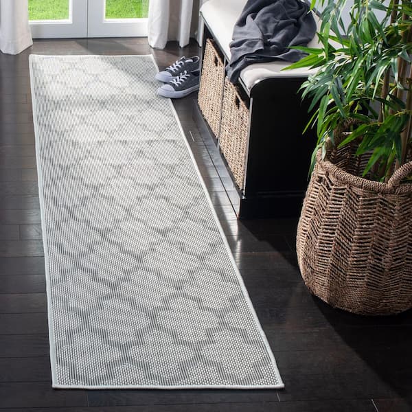 Bermuda Ivory/Light Gray 2 ft. x 6 ft. Machine Washable Geometric Trellis Indoor/Outdoor Runner Rug