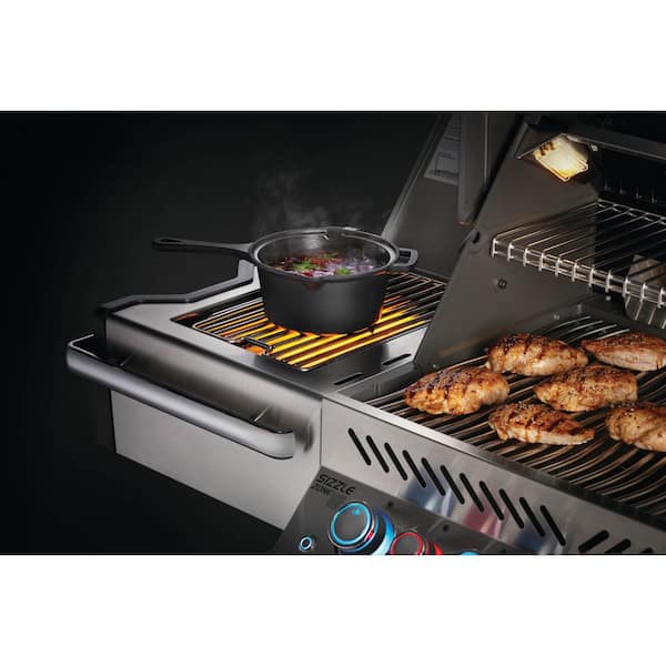 7.5 in. Cast Iron Sauce Pan with Lid