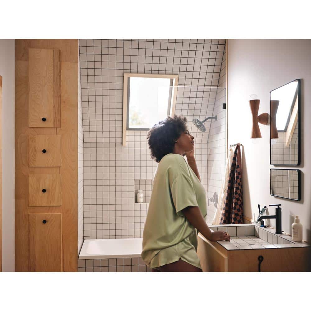 Matte Black Metal Single Hole Bathroom Faucet with Diverter