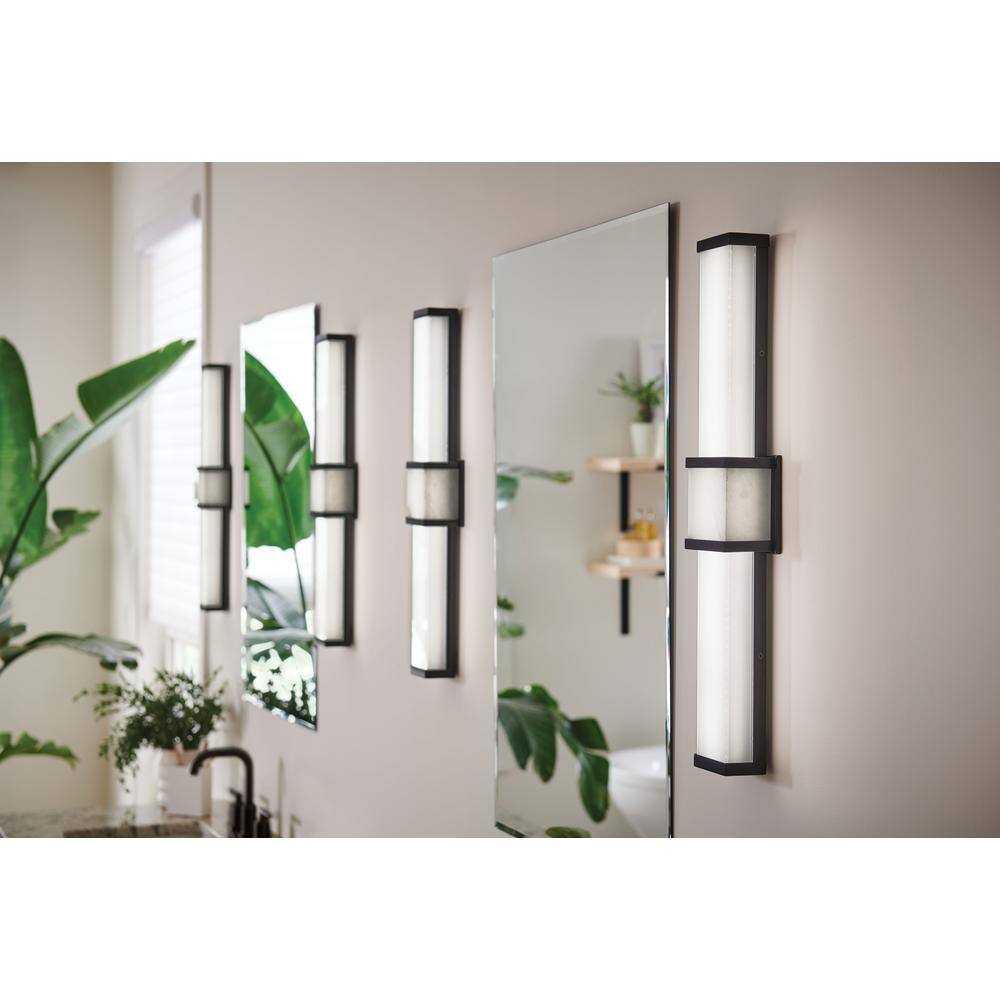 Pietra Luxe Black LED Bath Vanity Light, 24" Integrated