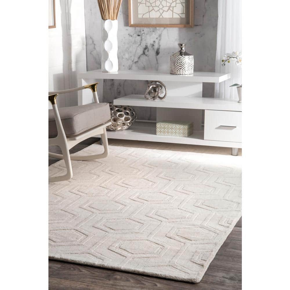 Handmade Ivory Geometric Tufted Wool Area Rug, 4' x 6'