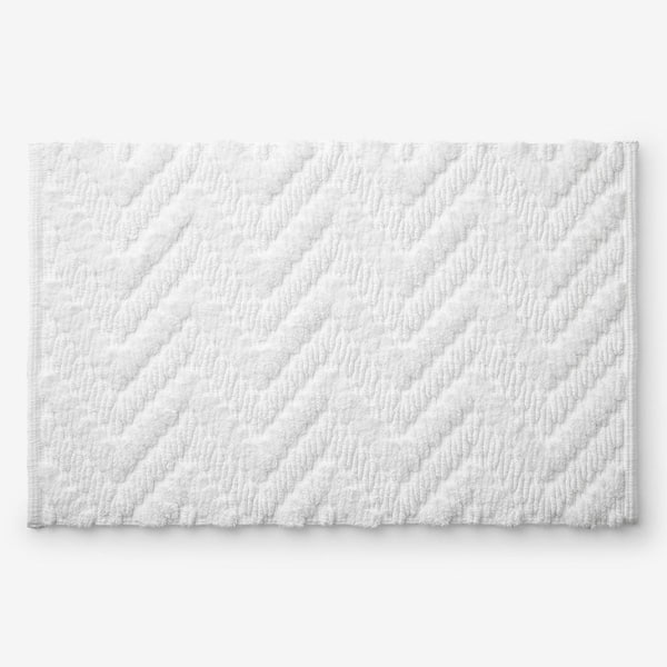 Company Cotton Chevron Textured 17 in. x 24 in. White Bath Rug