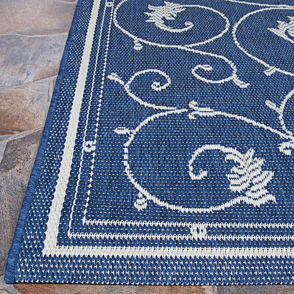 Elegant Ivory-Indigo Flatweave Synthetic Outdoor Rug, 3'9" x 5'5"