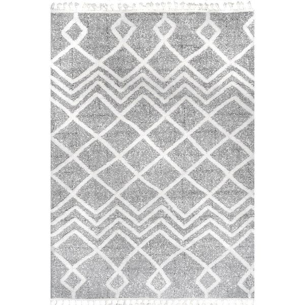 nuLOOM Wylde High Low Soft Shaggy Diamond Moroccan Tassel Grey 8 ft. 10 in. x 12 ft. Indoor Area Rug