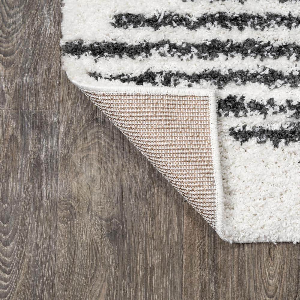 Modern Moroccan-Inspired Stripe Shag Rug 8' x 10' - Black and Ivory