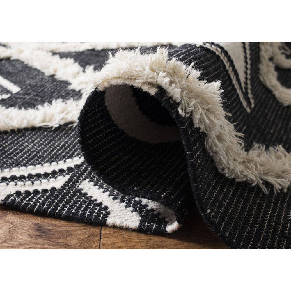 Handmade Black and Ivory Wool Cotton 8' x 10' Area Rug